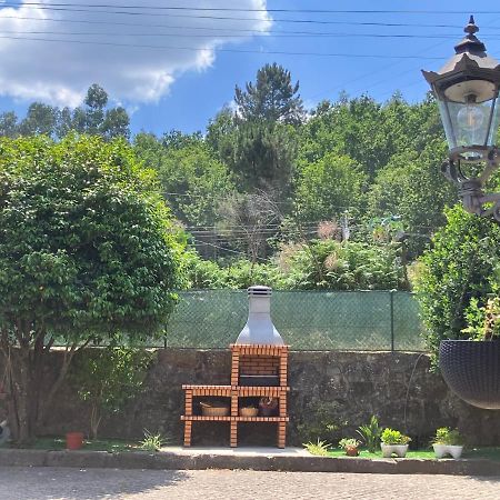 Bergui Guesthouse - Guimarães Екстериор снимка
