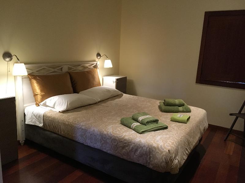 Bergui Guesthouse - Guimarães Екстериор снимка