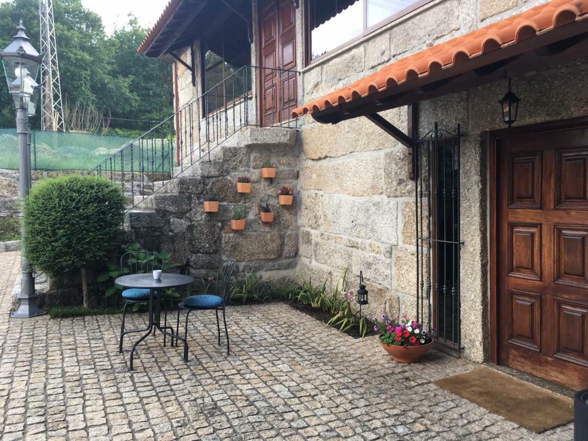 Bergui Guesthouse - Guimarães Екстериор снимка